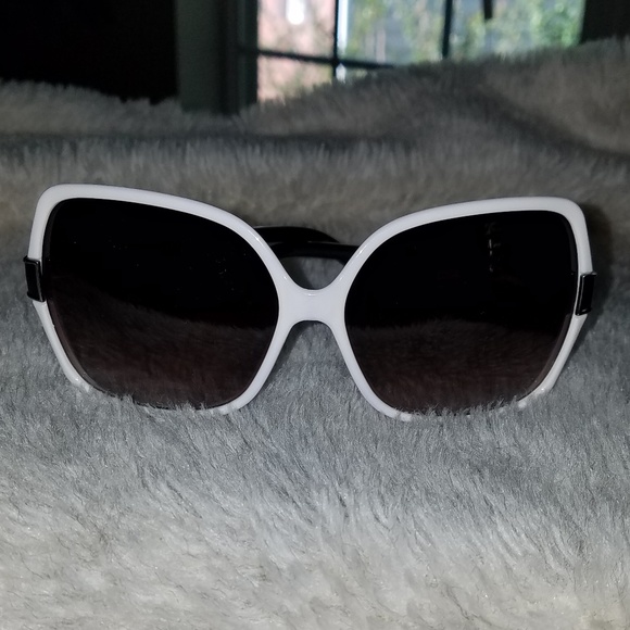 Tommy Hilfiger sunglasses main image 7